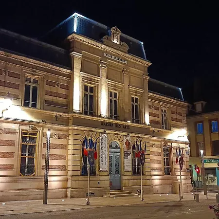 L'escale Des Voyag'eure Apartment